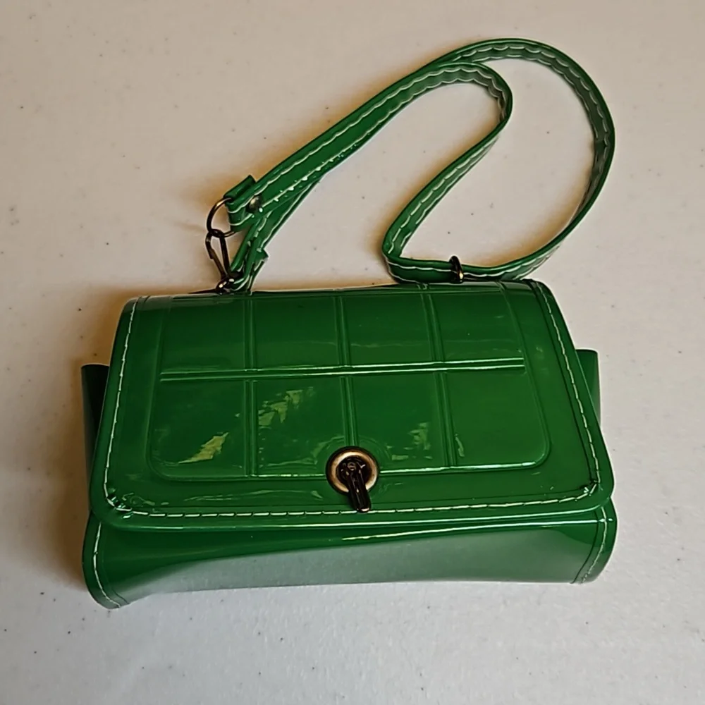 VINTAGE KIDS PURSE GREEN 60s 70s Retro